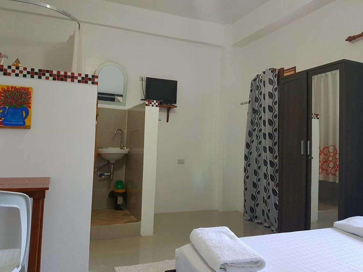 Hangout Beach Resort Caticlan Exterior photo
