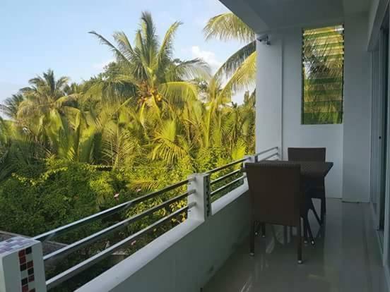 Hangout Beach Resort Caticlan Exterior photo